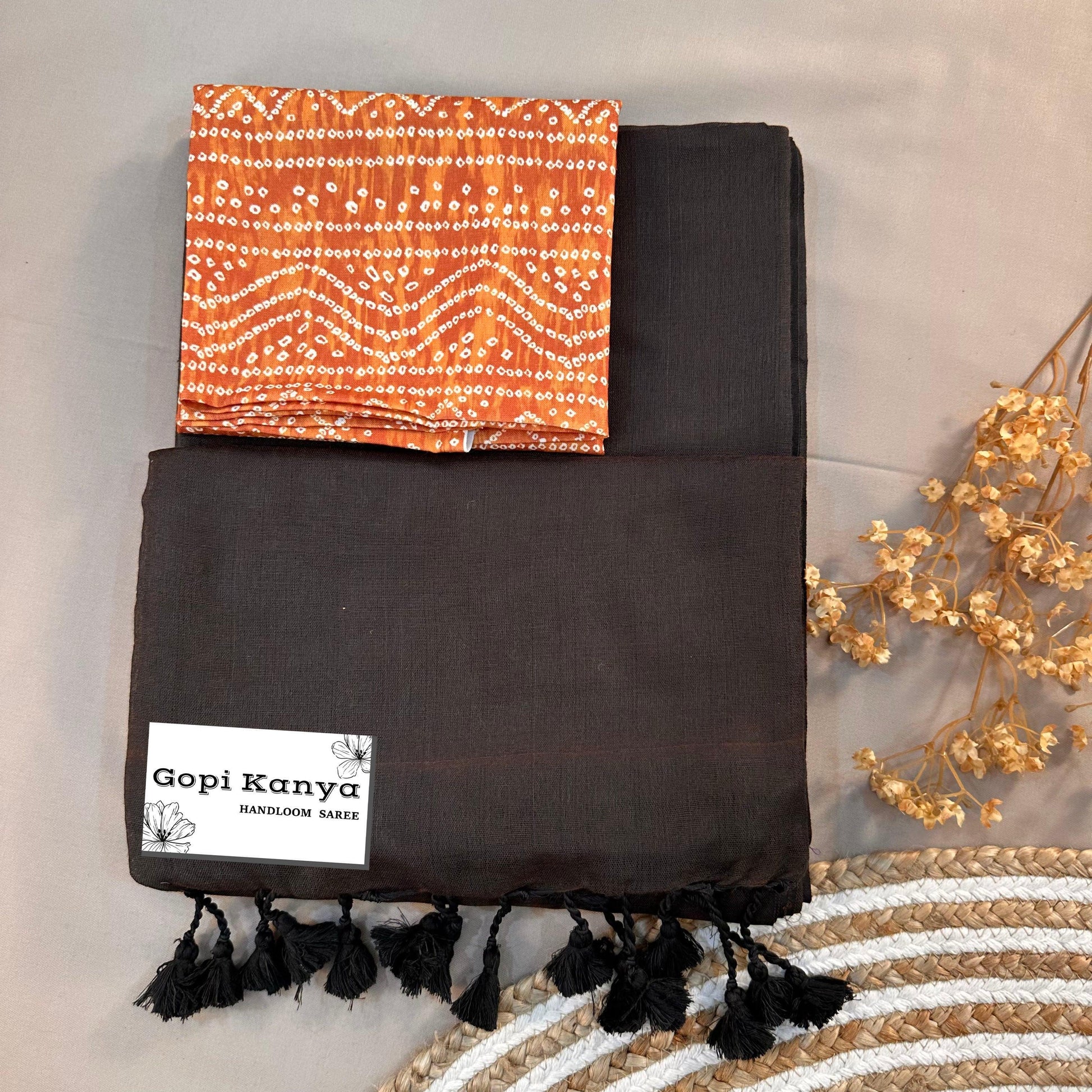 Dark Brown Handloom Cotton Saree With Printed Blouse - Gopi Kanya