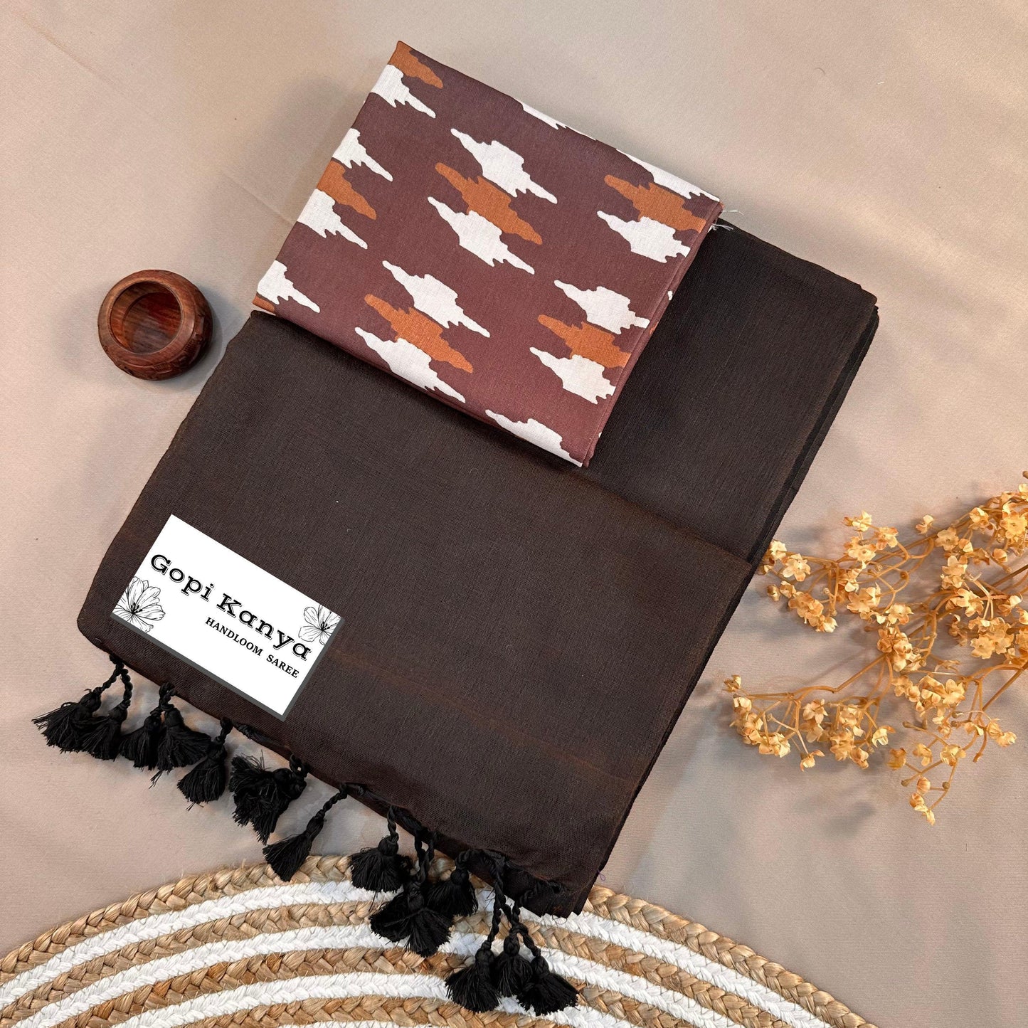 Dark Brown Handloom Cotton Saree With Printed Blouse - Gopi Kanya