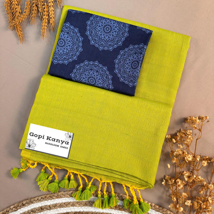 Perrot Green Handloom Cotton Saree With Printed Blouse - Gopi Kanya