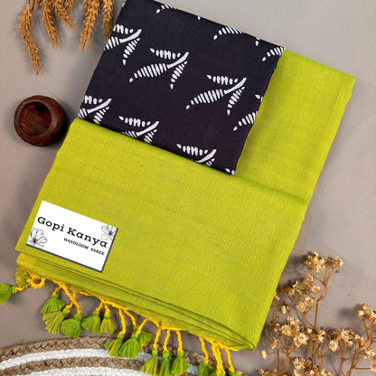 Perrot Green Handloom Cotton Saree With Printed Blouse - Gopi Kanya