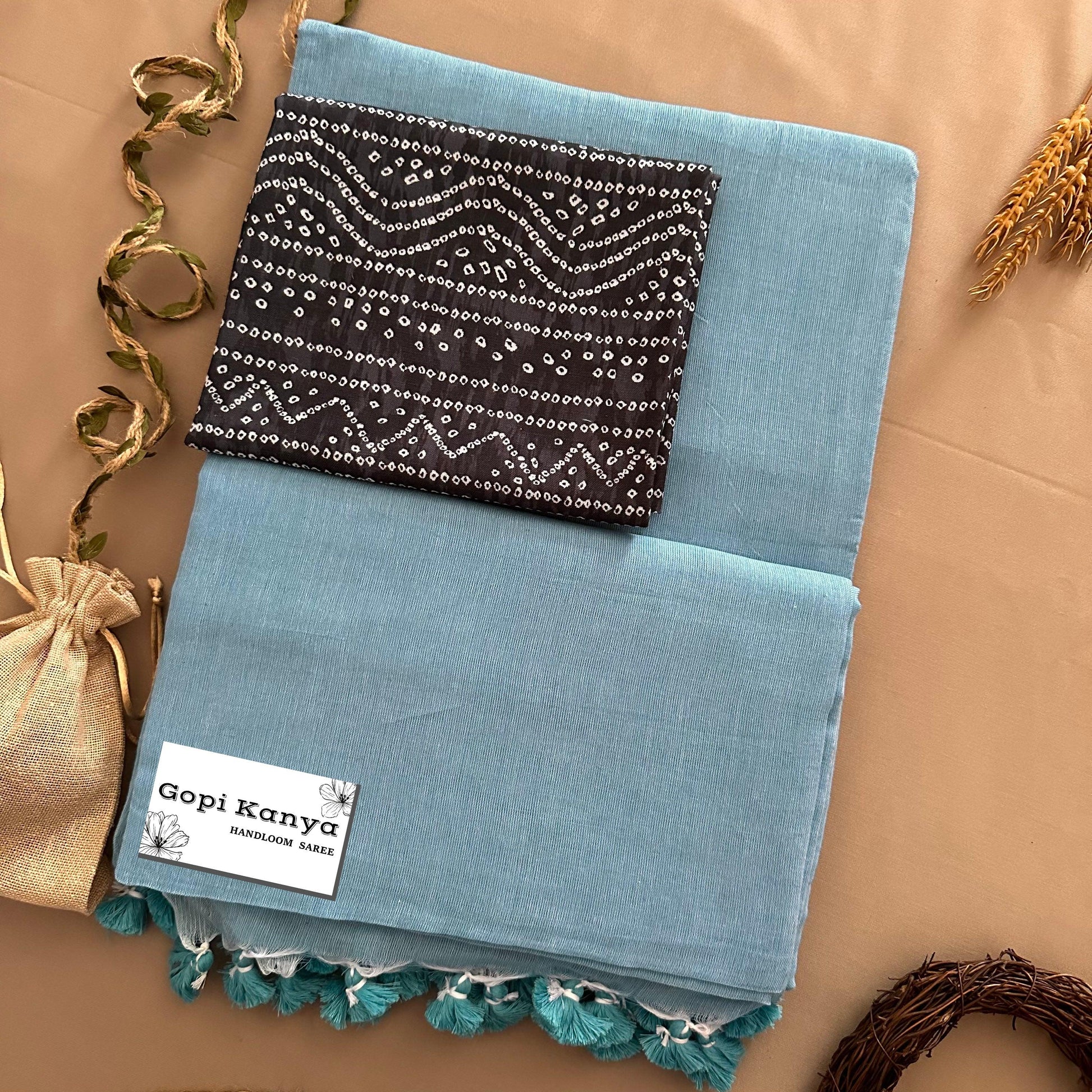 Sky Handloom Cotton Saree With Printed Blouse - Gopi Kanya