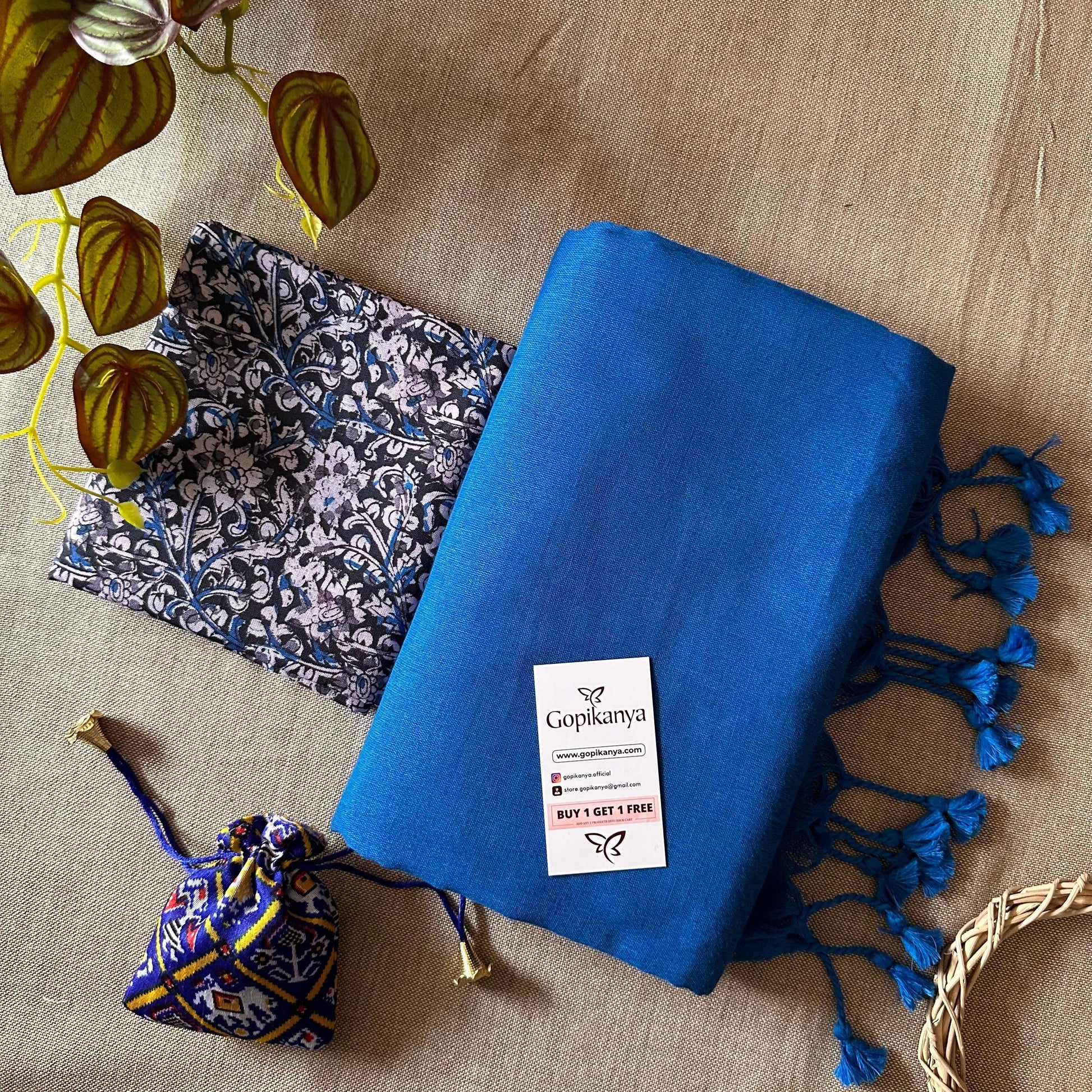 Light Royal Blue Handloom Cotton Saree With Printed Blouse - Gopi Kanya