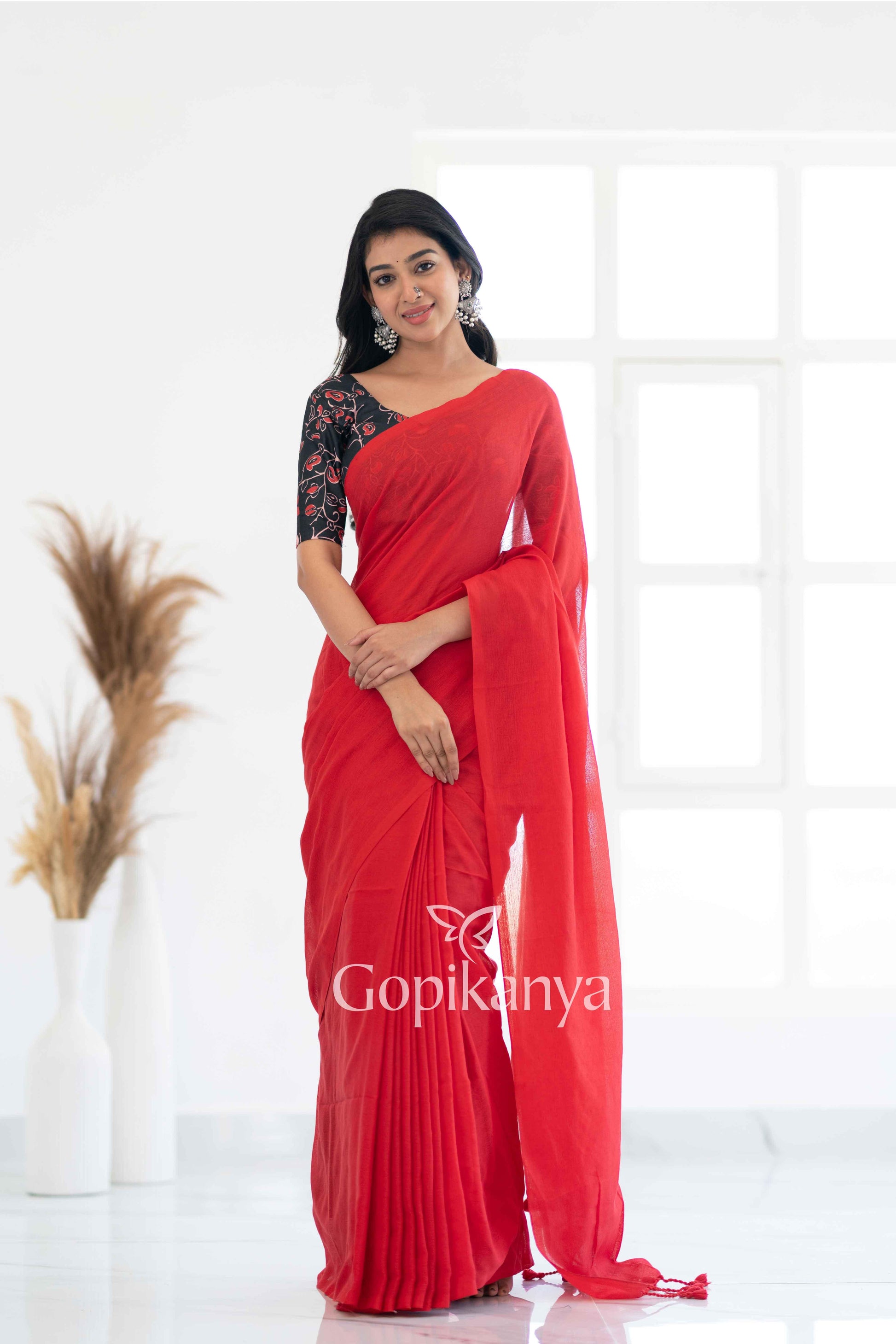 Red Khadi Cotton Saree With Black Printed Blouse - Gopi Kanya