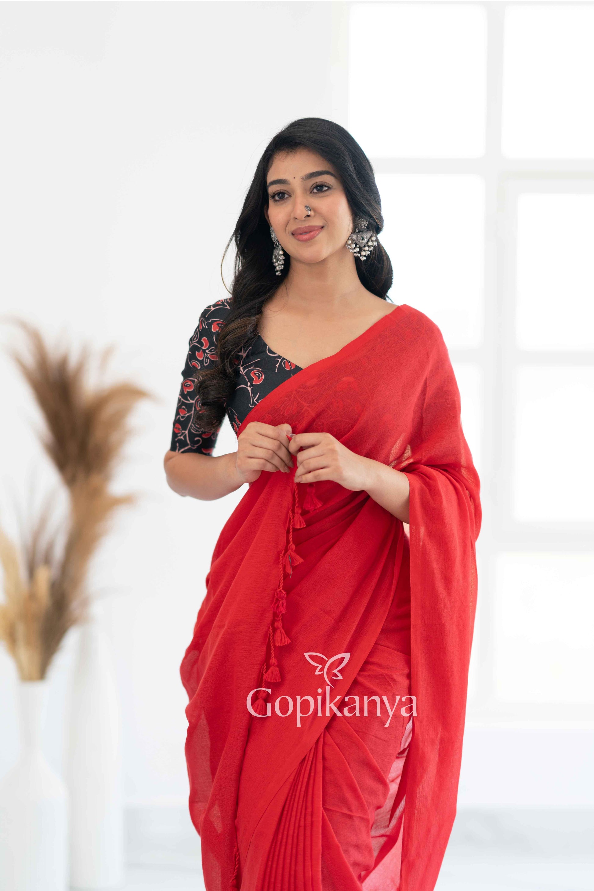 Red Khadi Cotton Saree With Black Printed Blouse - Gopi Kanya