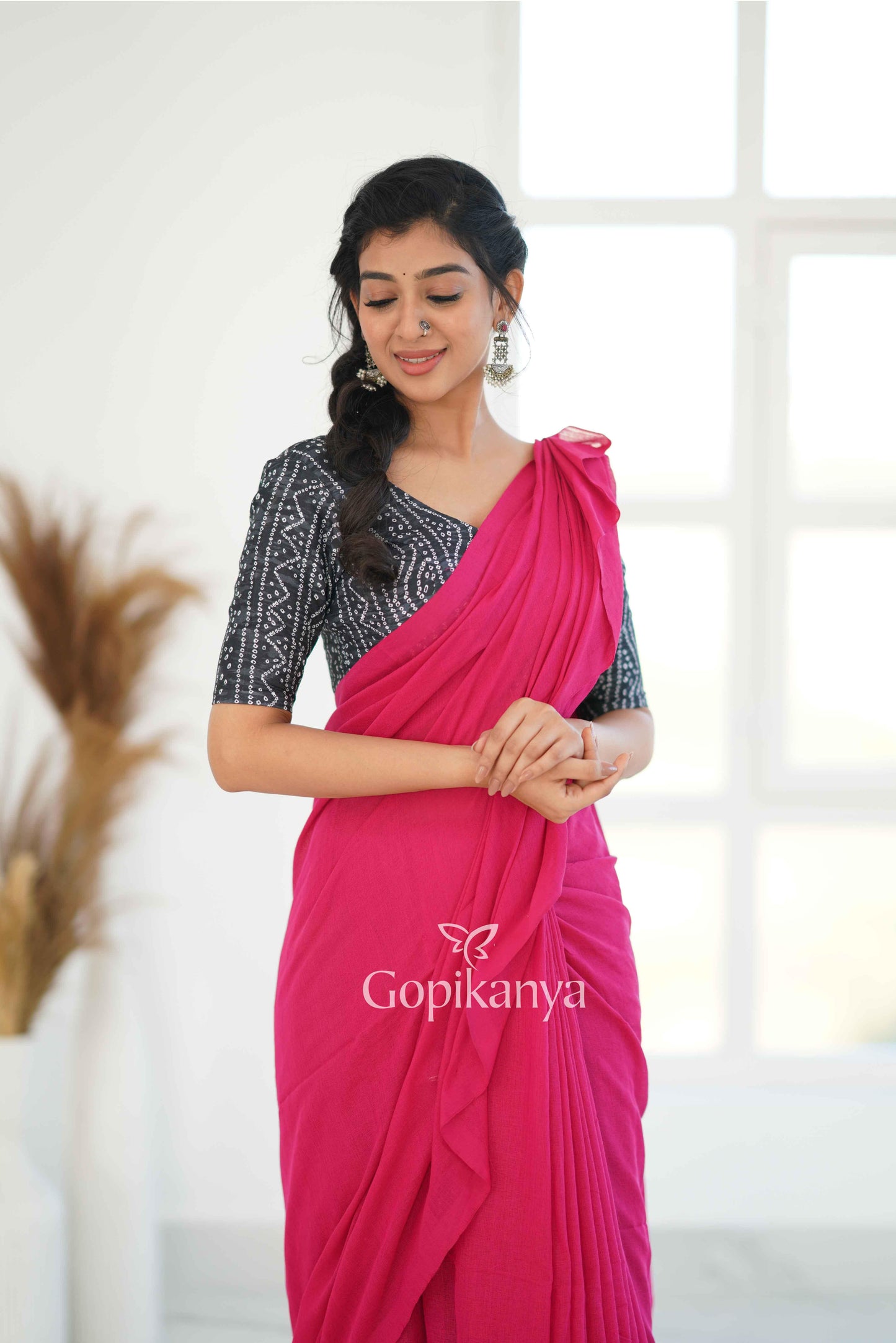 Pink Khadi Cotton Saree With Bandhni Printed Blouse - Gopi Kanya