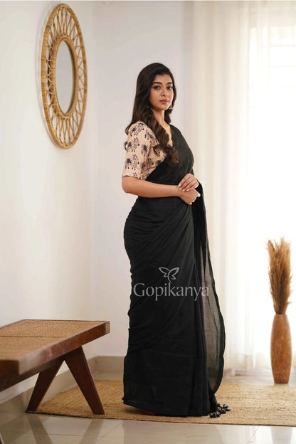 Black Handloom Cotton Saree With Chiku Printed Blouse