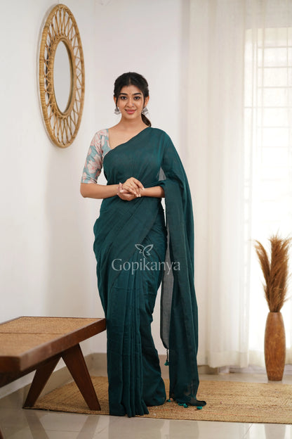 Rama Handloom Cotton Saree With Designer Printed Blouse