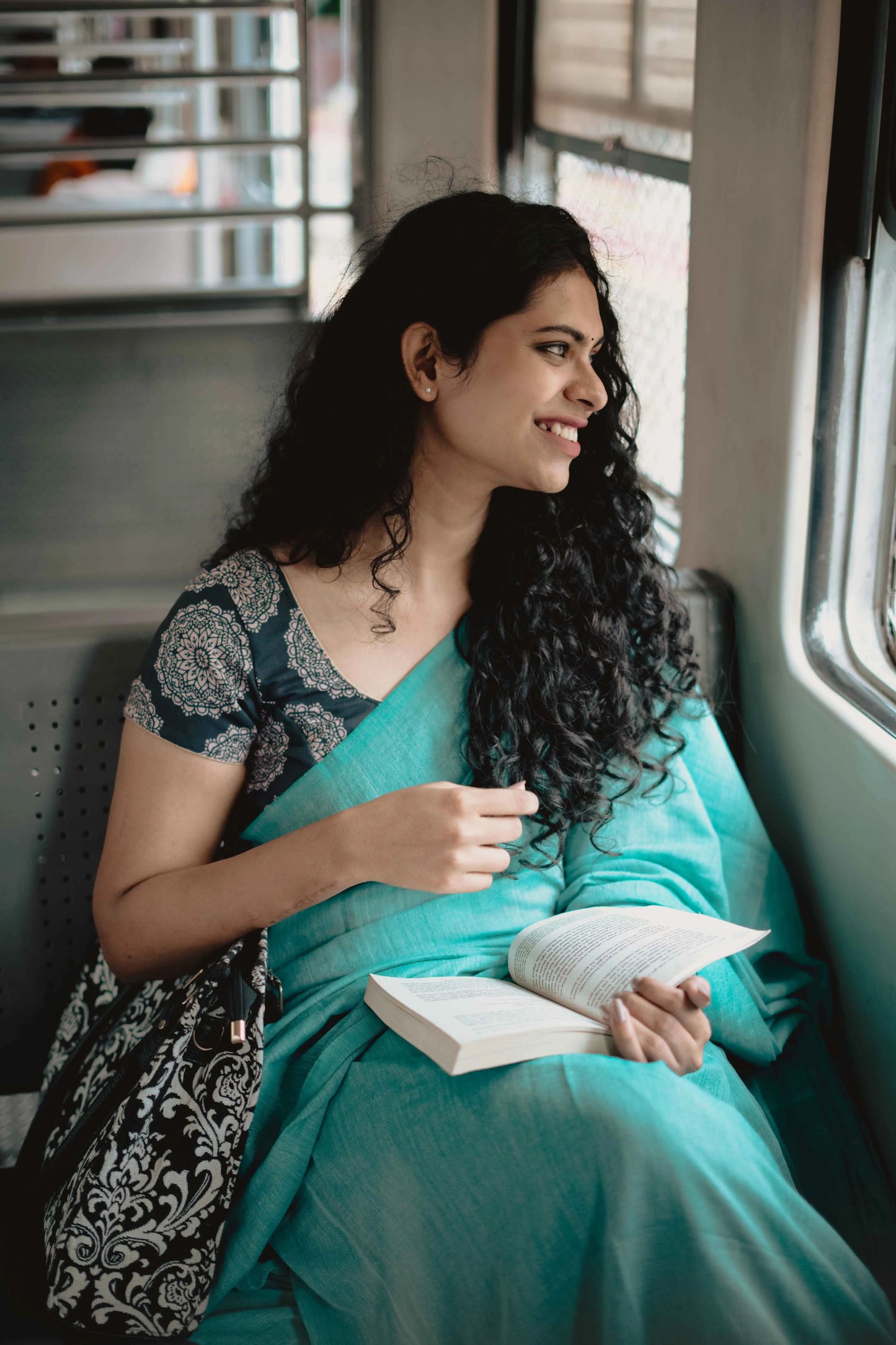 Sea Green Cotton Saree With Black Printed Blouse