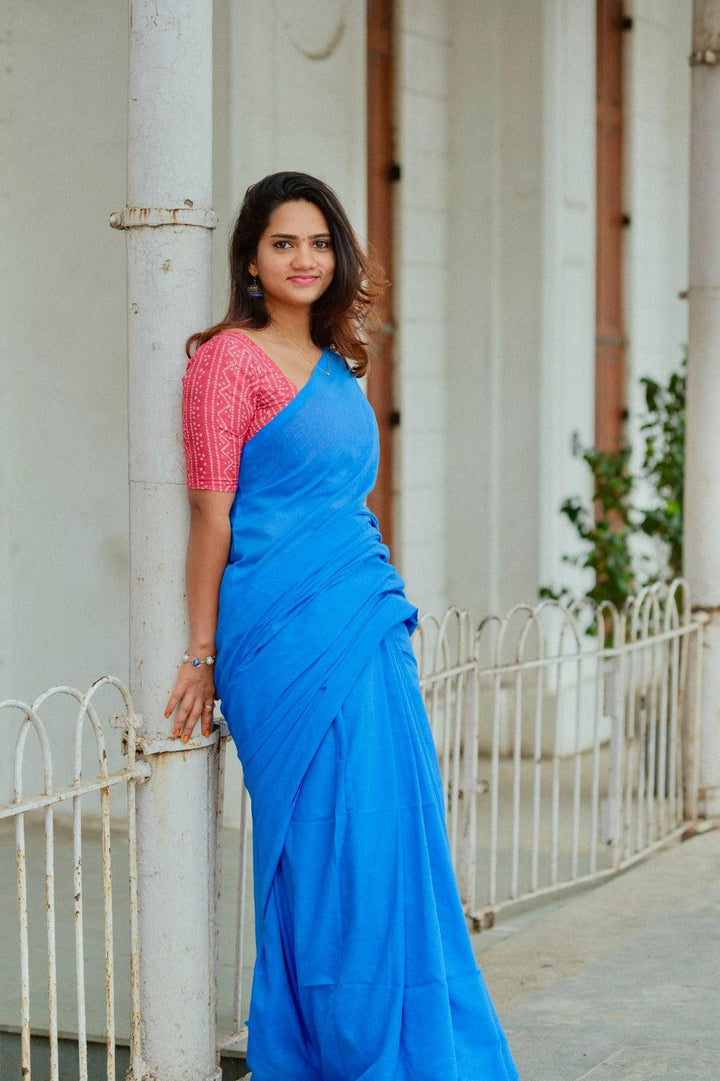 Creative Blue Handloom Cotton Saree With Traditional Zigzag Pink Printed Blouse - Gopi Kanya