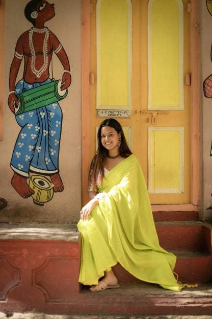 Lemon Green Khadi Saree With Floral Print Blouse