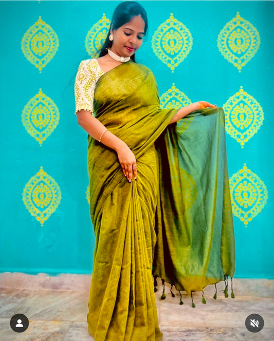 Green Cotton Saree with White Printed Blouse