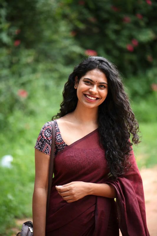 Classic Maroon Khadi Cotton Saree With Leaf Line Printed Blouse